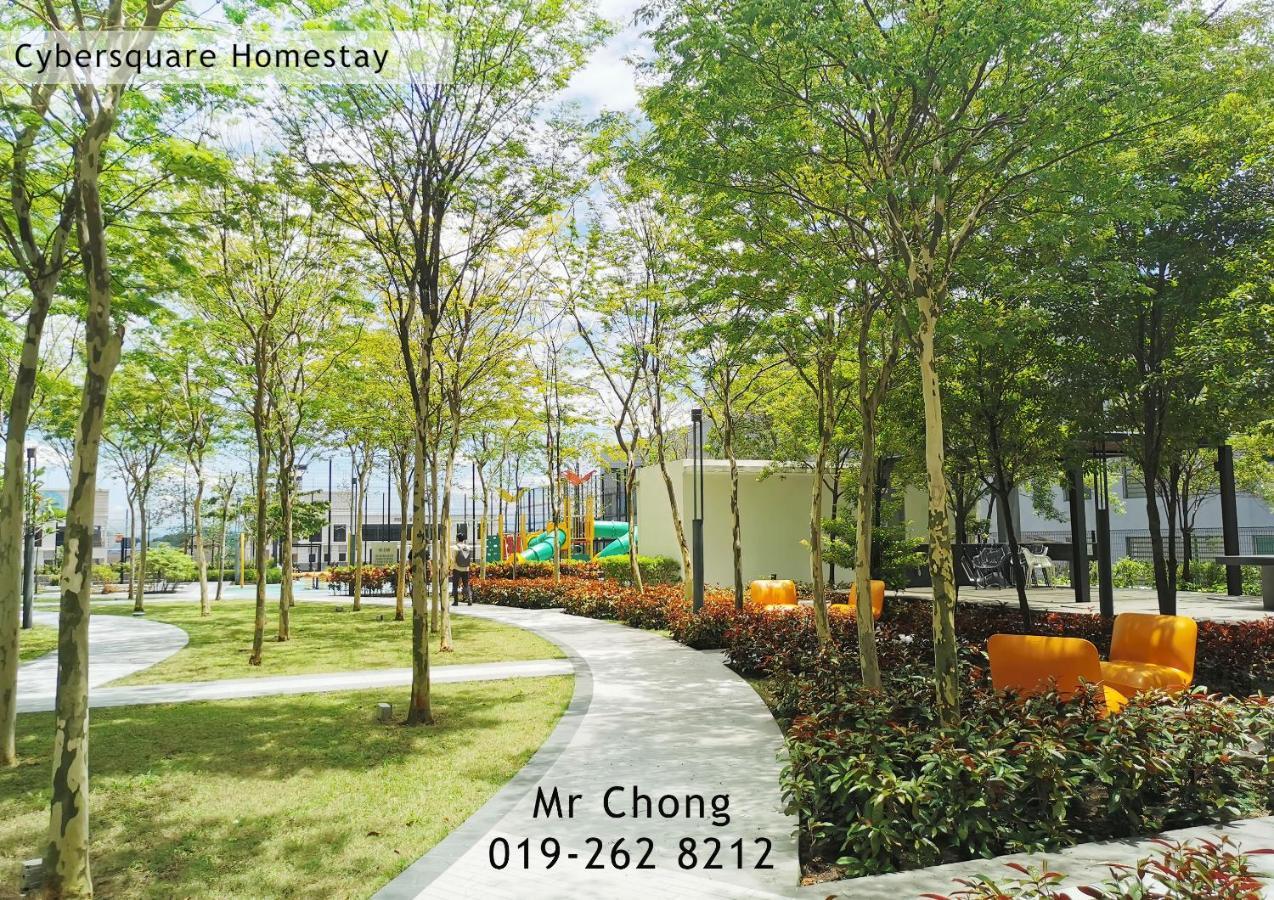 Cybersqaure Studio Suites With Netfilx @10 Min Walking Distance To Mcd Cyberjaya Bagian luar foto