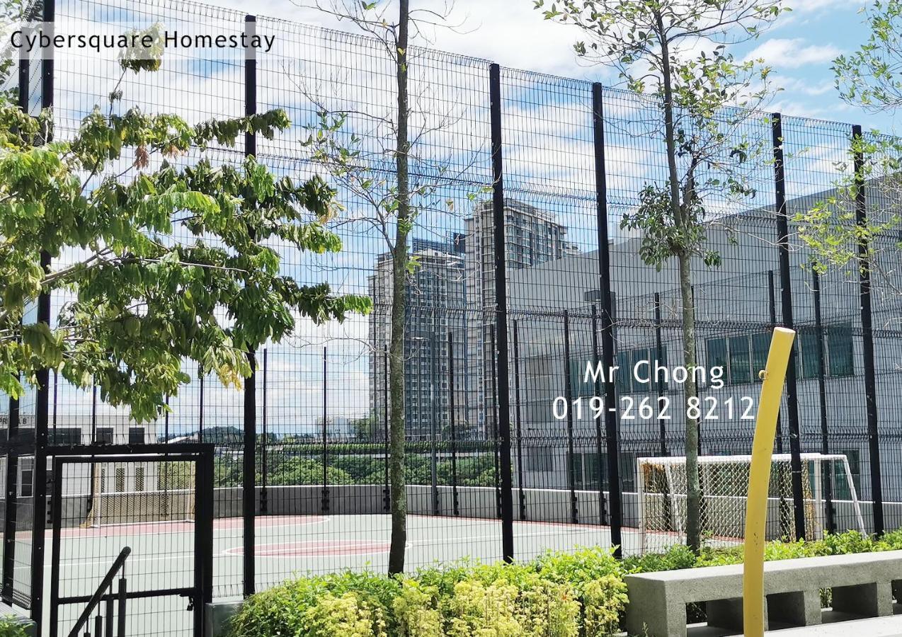Cybersqaure Studio Suites With Netfilx @10 Min Walking Distance To Mcd Cyberjaya Bagian luar foto