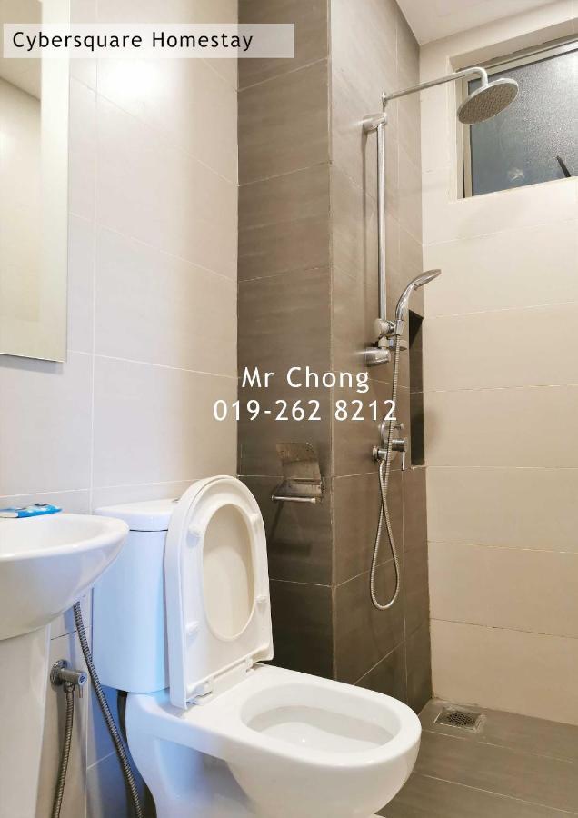 Cybersqaure Studio Suites With Netfilx @10 Min Walking Distance To Mcd Cyberjaya Bagian luar foto