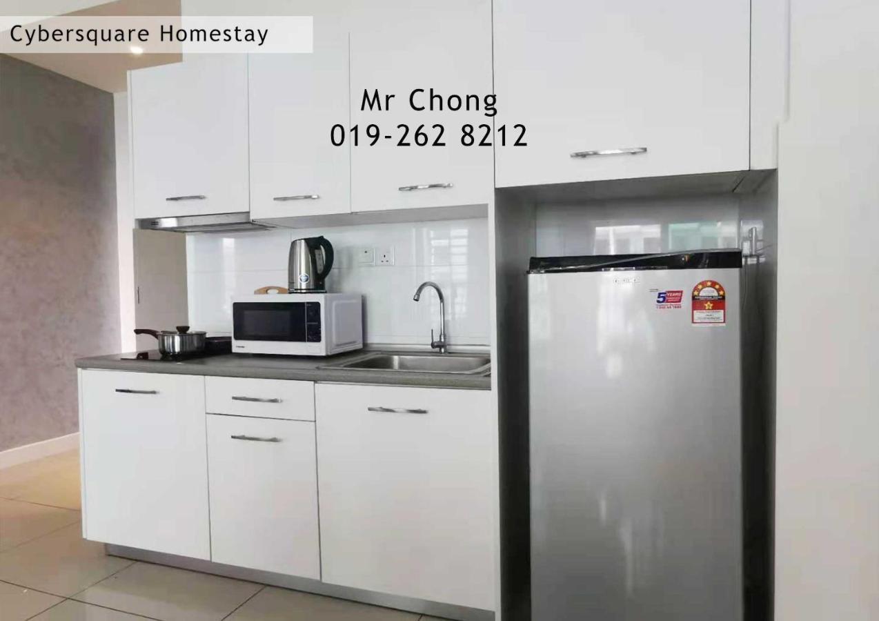 Cybersqaure Studio Suites With Netfilx @10 Min Walking Distance To Mcd Cyberjaya Bagian luar foto