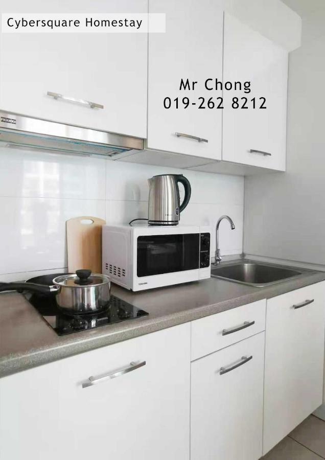 Cybersqaure Studio Suites With Netfilx @10 Min Walking Distance To Mcd Cyberjaya Bagian luar foto