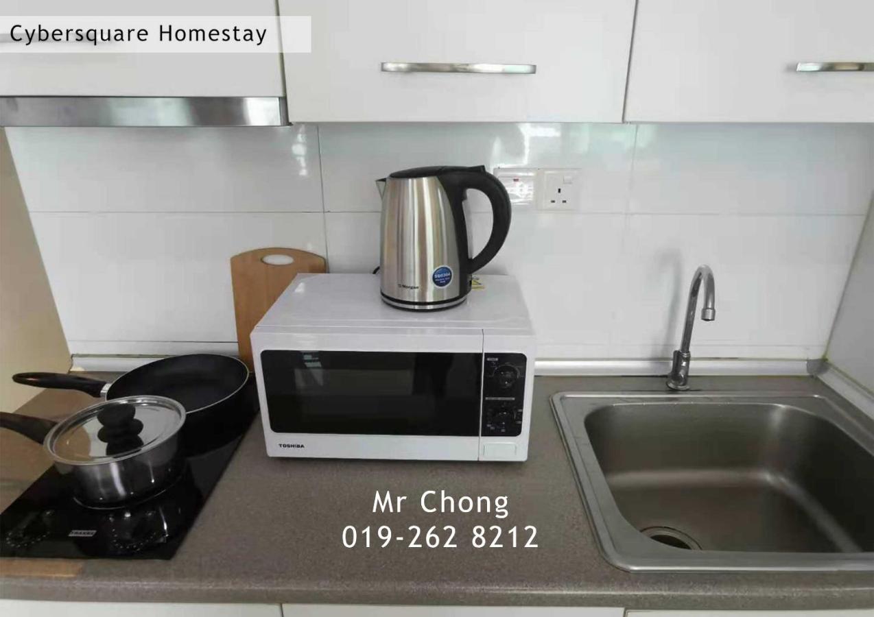 Cybersqaure Studio Suites With Netfilx @10 Min Walking Distance To Mcd Cyberjaya Bagian luar foto